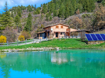Maison à vendre à Barrême, Alpes-de-Haute-Provence, PACA, avec Leggett Immobilier