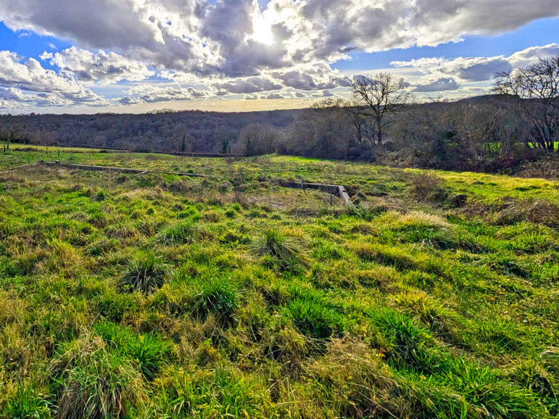 French property for sale in La Chapelle-Saint-Jean, Dordogne - €46,600 - photo 0