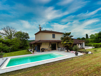 Maison à vendre à Cherveix-Cubas, Dordogne, Aquitaine, avec Leggett Immobilier