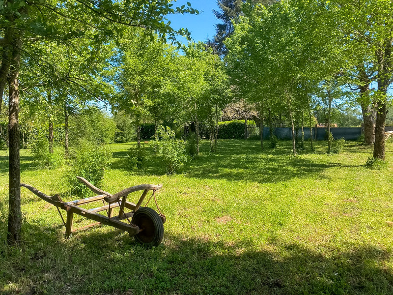 French property for sale in La Rochette, Charente - €109,000 - photo 2
