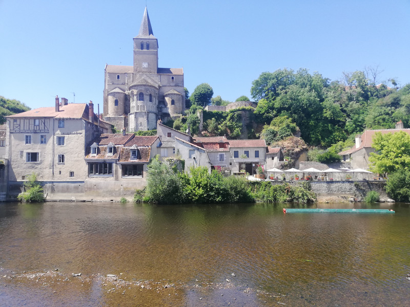 Maison à vendre à Montmorillon, Vienne - 130.800 € - photo 1