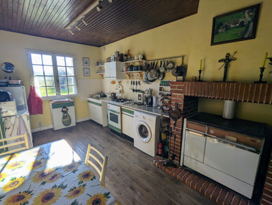 French property for sale in Saint-Saud-Lacoussière, Dordogne - €125,350 - photo 4