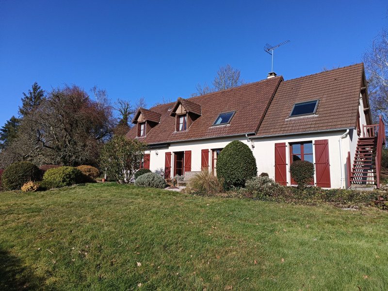 Maison à vendre à Domfront en Poiraie, Orne - 259 900 € - photo 1