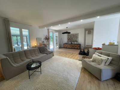 French property for sale in La Clotte, Charente-Maritime - €327,000 - photo 2