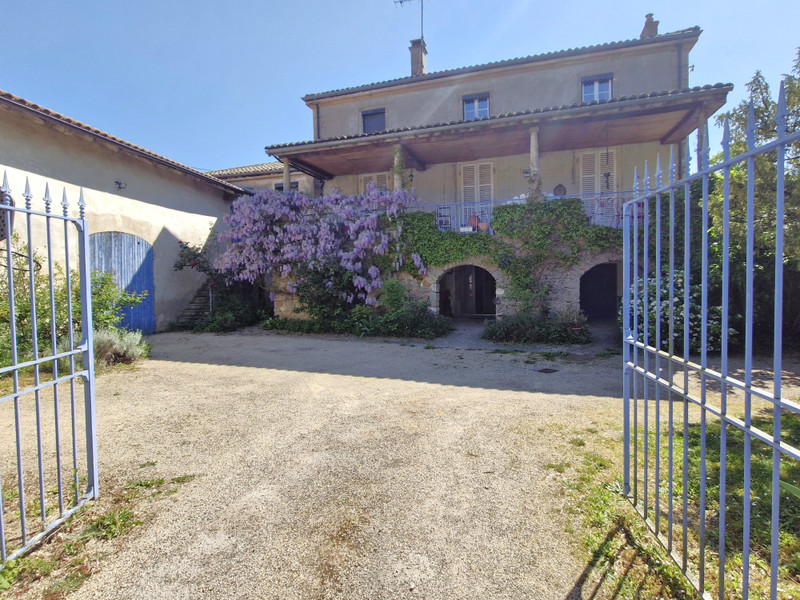 French property for sale in Davayé, Saône-et-Loire - €689,000 - photo 0