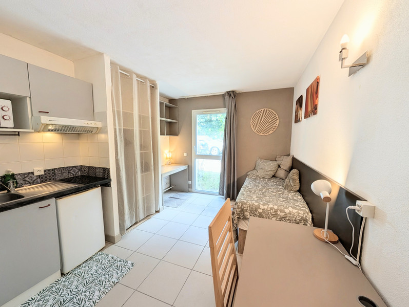 French property for sale in Aix-en-Provence, Bouches-du-Rhône - €97,000 - photo 0