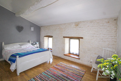 French property for sale in Essouvert, Charente-Maritime - €218,250 - photo 3
