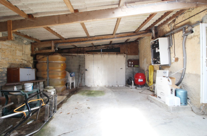 French property for sale in Fontaine-Chalendray, Charente-Maritime - €162,000 - photo 9