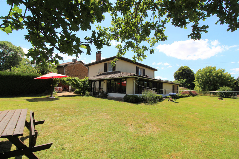 House in Rochechouart HauteVienne UNDER OFFER 3/4 Bedroomed
