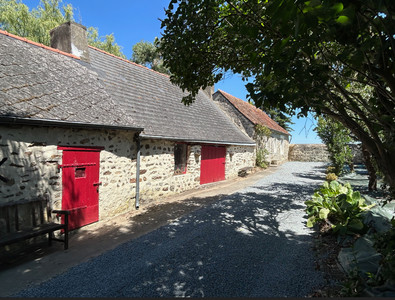Maison à vendre à Torcé-Viviers-en-Charnie, Mayenne, Pays de la Loire, avec Leggett Immobilier
