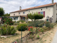 houses and homes for sale inVal des VignesCharente Poitou_Charentes