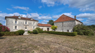 French property for sale in La Tour-Blanche-Cercles, Dordogne - €650,000 - photo 1