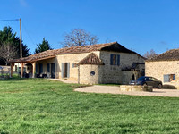 French property, houses and homes for sale in Saint-Colomb-de-Lauzun Lot-et-Garonne Aquitaine