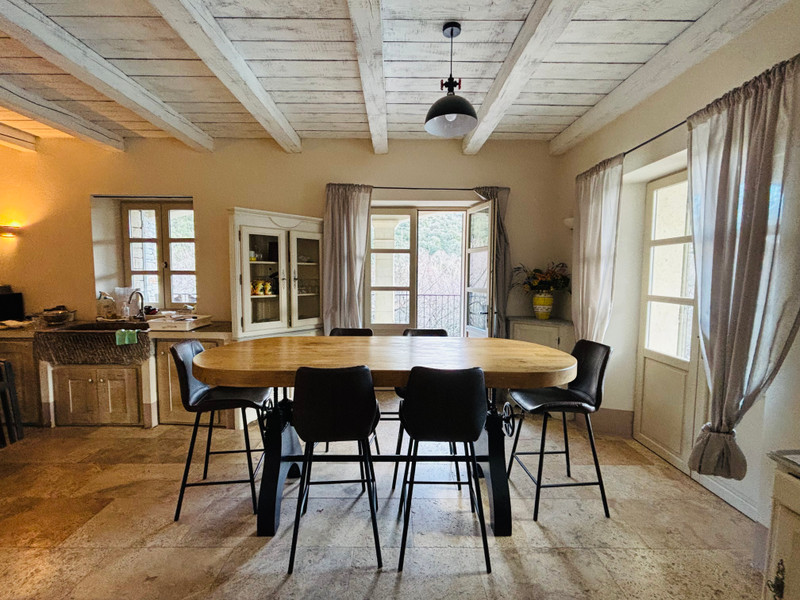 French property for sale in Saint-André-de-Roquepertuis, Gard - €998,000 - photo 3