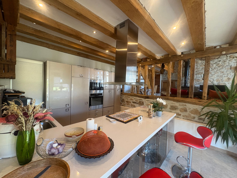 French property for sale in Saint-Saud-Lacoussière, Dordogne - €290,000 - photo 2