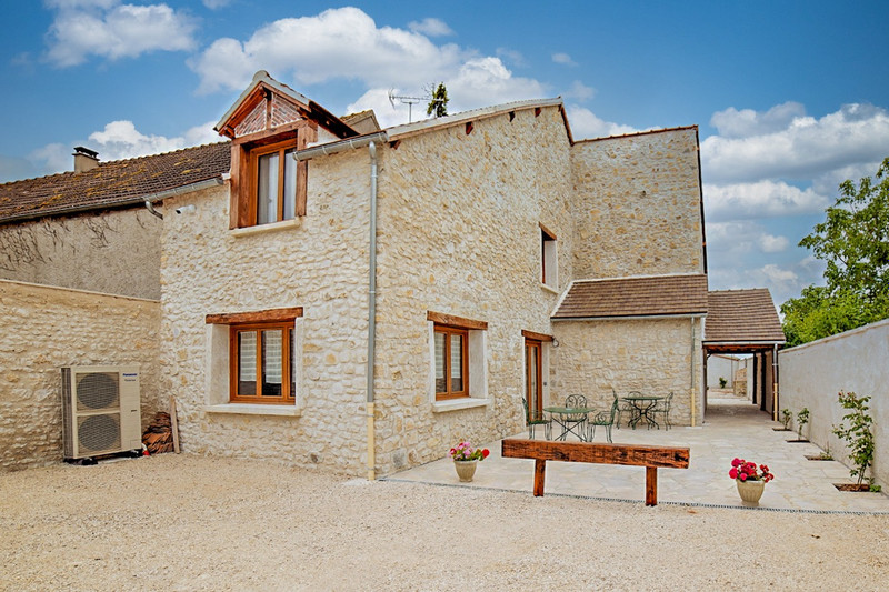 French property for sale in Chenou, Seine-et-Marne - &#8364;1,499,000 - photo 4