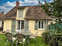 Maison à vendre à Prissac, Indre - 86.900 € - photo 1