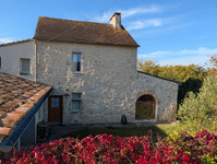 Propriété à vendre à Saint-Exupéry, Gironde - 255 000 € - photo n°1