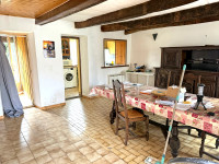 Propriété à vendre à Usson-du-Poitou, Vienne - 75 000 € - photo n°2