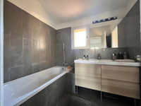 Maison à vendre à Rochefort-du-Gard, Gard - 399.000 € - photo 5
