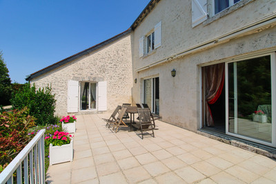 French property for sale in Beaugency, Loiret - €445,200 - photo 5