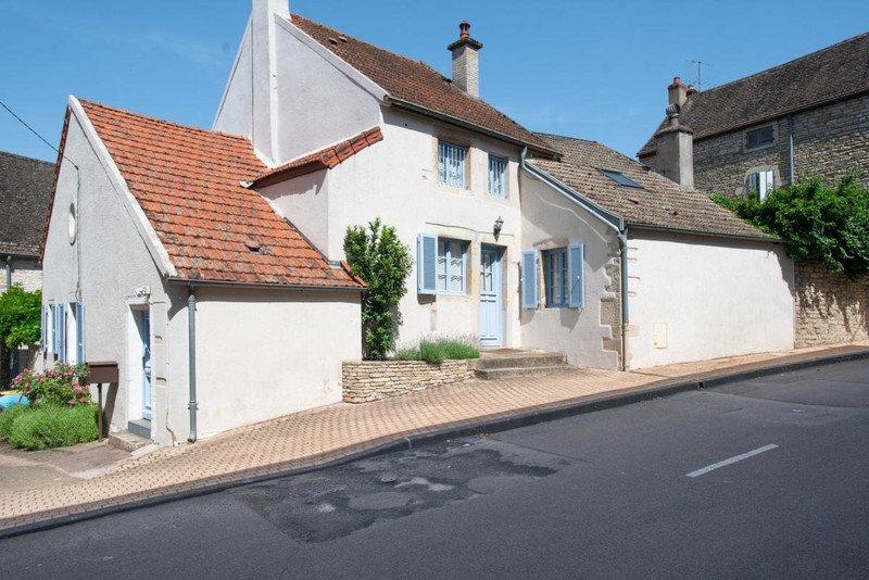 French property for sale in Meursault, Côte-d'Or - €789,000 - photo 0