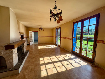 French property for sale in Chalais, Dordogne - €109,000 - photo 2