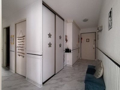 French property for sale in Toulon, Var - €232,000 - photo 6
