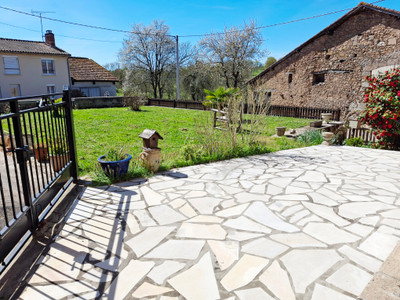 French property for sale in Exideuil-sur-Vienne, Charente - €165,000 - photo 1