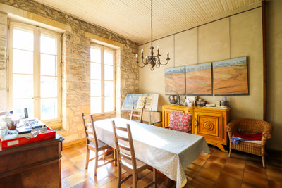 French property for sale in Tarascon, Bouches-du-Rhône - €457,000 - photo 2