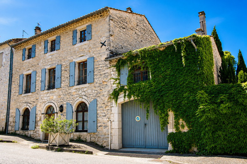 Propriété à vendre à Barjac, Gard - 645 000 €