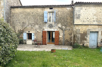 Maison à vendre à Combiers, Charente - 99.000 € - photo 11