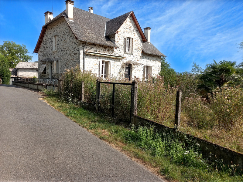 Propriété à vendre à Cornil, Corrèze - 194 400 €