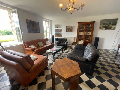 French property for sale in Branne, Gironde - €1,155,000 - photo 5