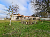 houses and homes for sale inFouqueureCharente Poitou_Charentes