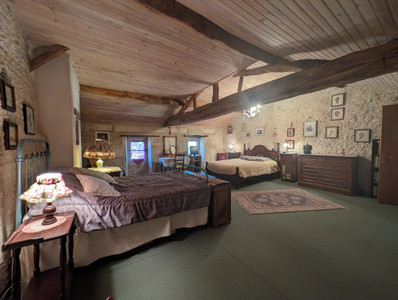 French property for sale in Messac, Charente-Maritime - €355,000 - photo 4