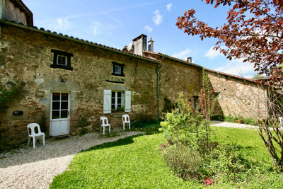 Maison à vendre à Sauvagnac, Charente, Poitou-Charentes, avec Leggett Immobilier