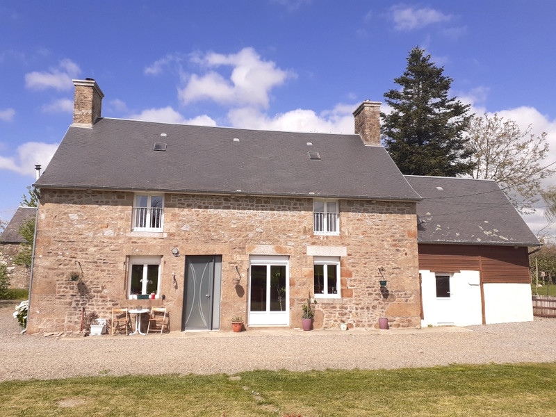 French property for sale in Saint-Hilaire-du-Harcouët, Manche - €199,000 - photo 0