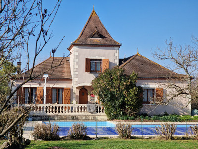 Maison à vendre à Montpon-Ménestérol, Dordogne, Aquitaine, avec Leggett Immobilier