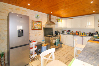 French property for sale in Chizé, Deux-Sèvres - €256,800 - photo 13