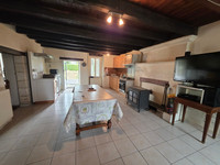 Propriété à vendre à Dignac, Charente - 180 000 € - photo n°3