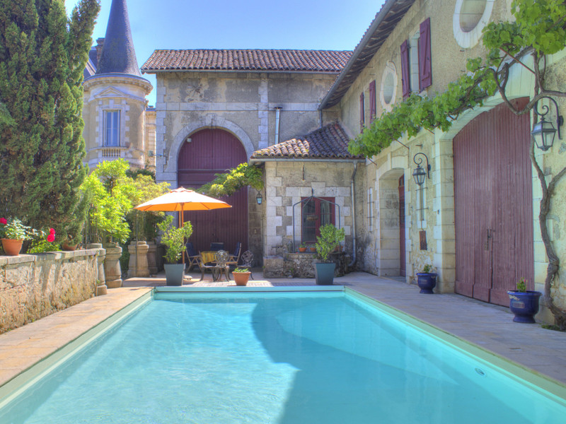 Chateau for sale in SaliesdeBéarn PyrénéesAtlantiques MAJESTIC
