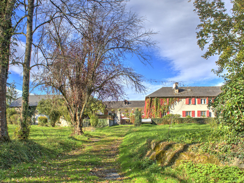 French property for sale in Rébénacq, Pyrénées-Atlantiques - &#8364;590,000 - photo 3