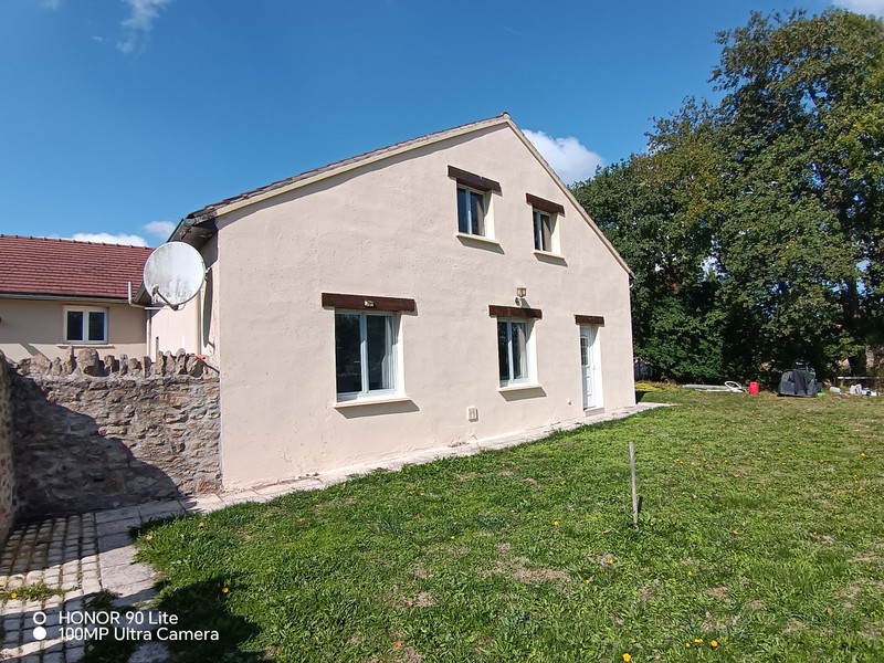 Propriété à vendre à Dompierre-les-Églises, Haute-Vienne - 399 620 €
