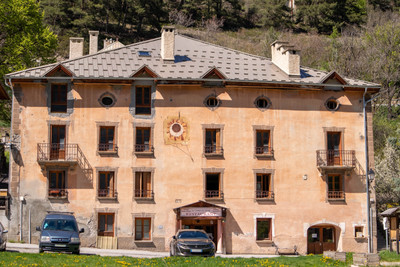 Maison à vendre à CHATEAU QUEYRAS, Hautes-Alpes, PACA, avec Leggett Immobilier