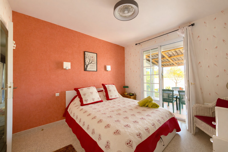 French property for sale in Puissalicon, Hérault - €310,000 - photo 11