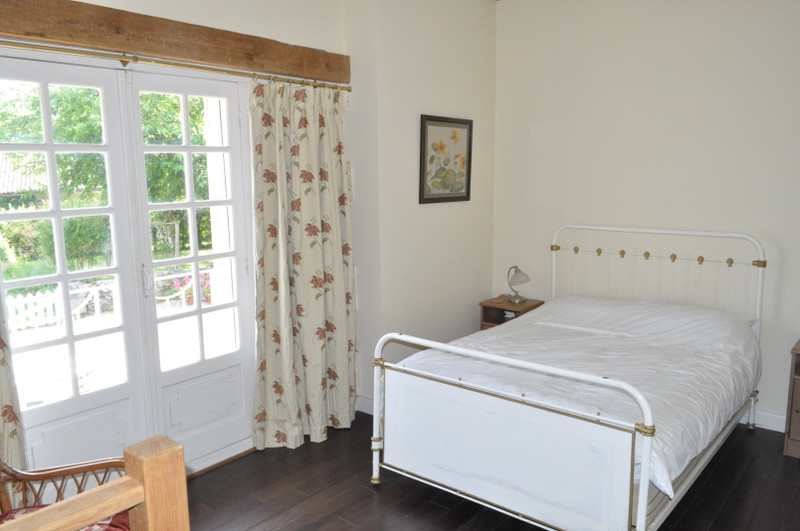 French property for sale in Brantôme en Périgord, Dordogne - €278,200 - photo 3