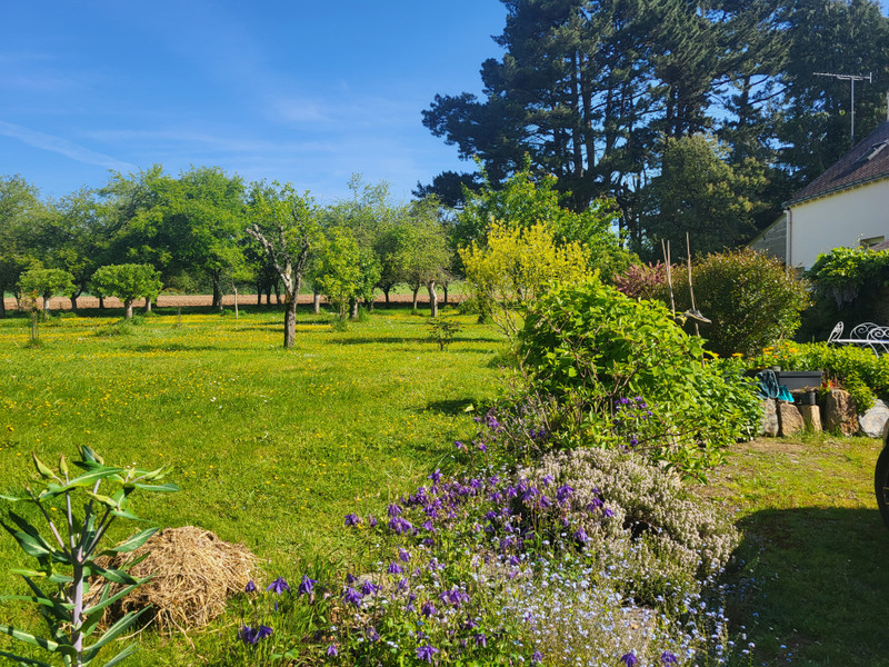 French property for sale in Pleucadeuc, Morbihan - €185,500 - photo 1