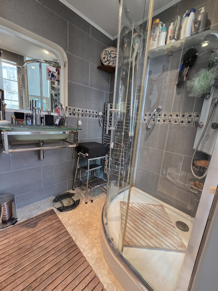 French property for sale in La Rochelle, Charente-Maritime - €250,000 - photo 6