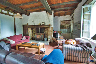 French property for sale in Saint-Pastour, Lot-et-Garonne - €214,000 - photo 4